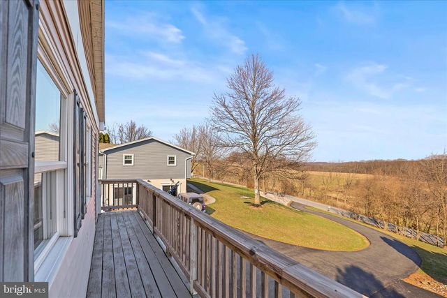 12260 HIGH POINT RD, Felton, PA 17322