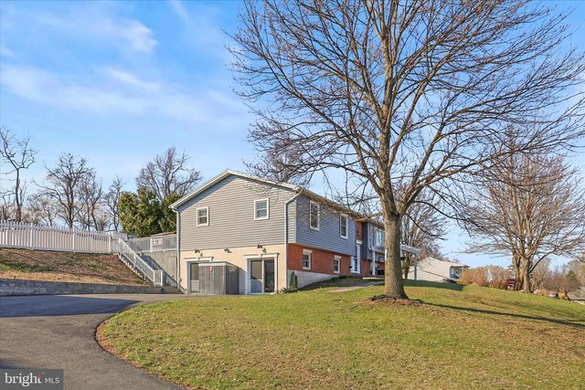 12260 HIGH POINT RD, Felton, PA 17322