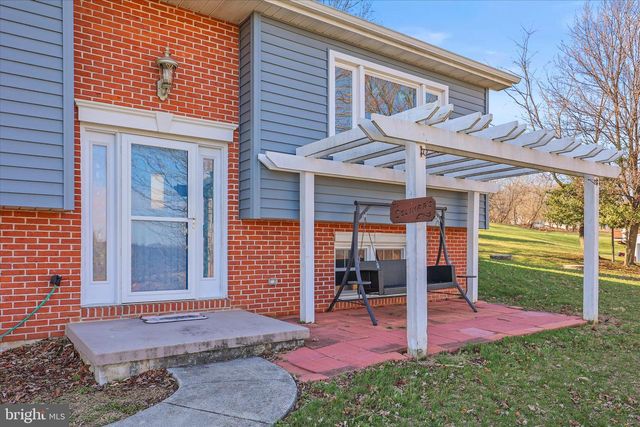 12260 HIGH POINT RD, Felton, PA 17322