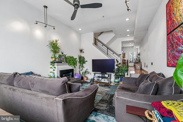 2311 E GORDON ST, Philadelphia, PA 19125
