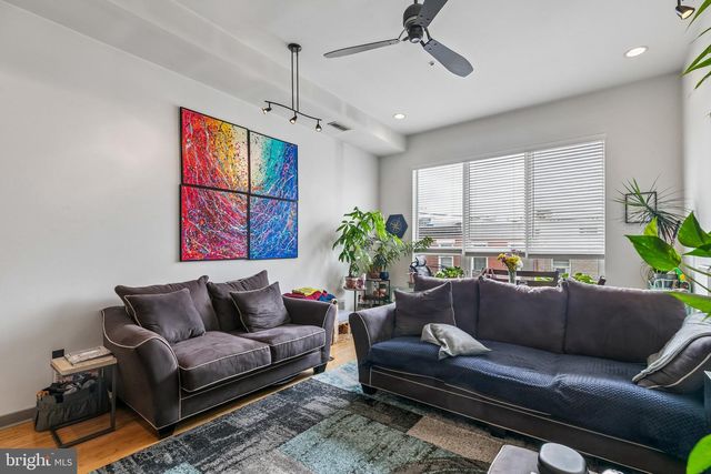 2311 E GORDON ST, Philadelphia, PA 19125