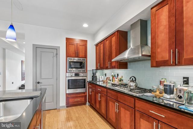 2311 E GORDON ST, Philadelphia, PA 19125