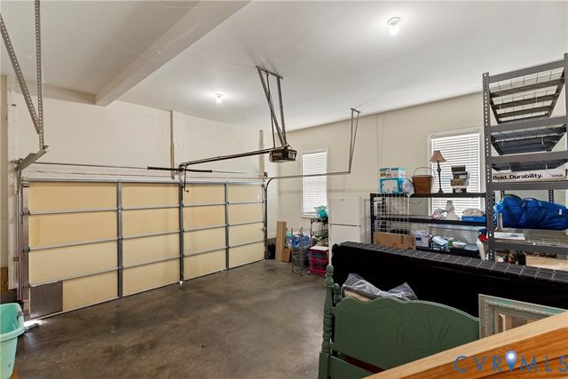 9118 Colonnade Cir, Ashland, VA 23005