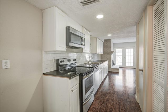 1334 Country Place Drive, Houston, TX 77079