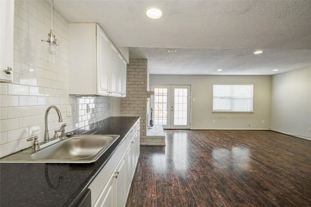 1334 Country Place Drive, Houston, TX 77079