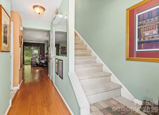 39 Wildwood Avenue, Asheville, NC 28804
