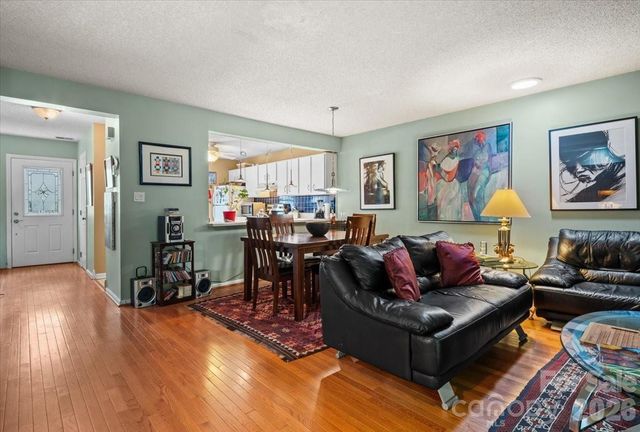 39 Wildwood Avenue, Asheville, NC 28804