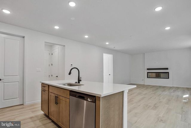 112 CATALPA DR, North East, MD 21901