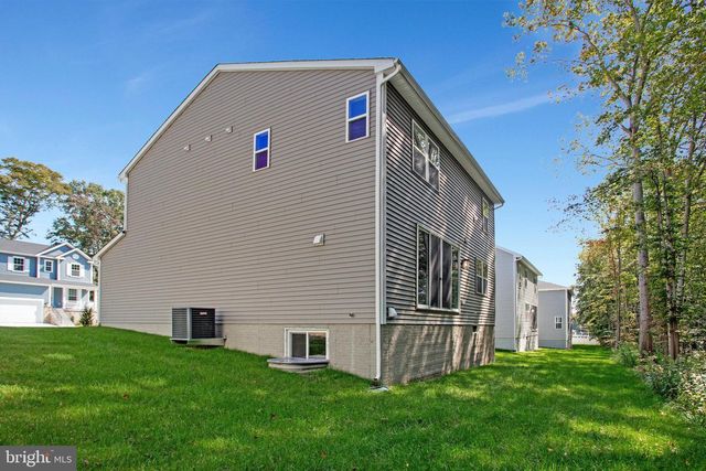 112 CATALPA DR, North East, MD 21901