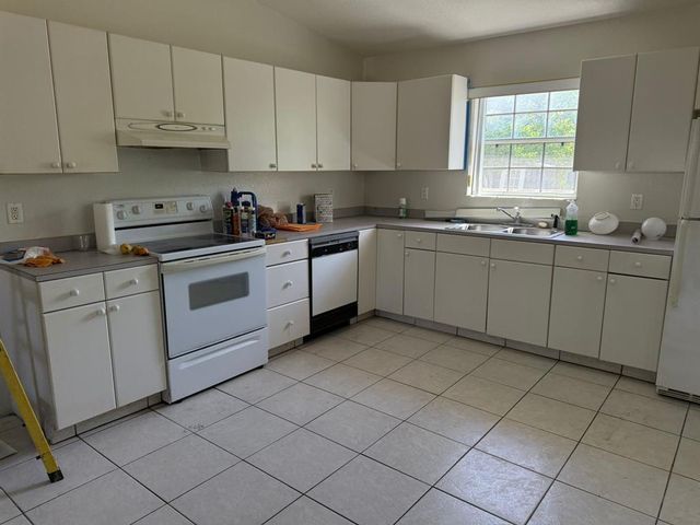 1943 Garfield St, Hollywood, FL 33020