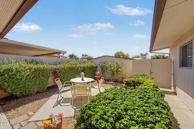 10319 W OCOTILLO Drive, Sun City, AZ 85373