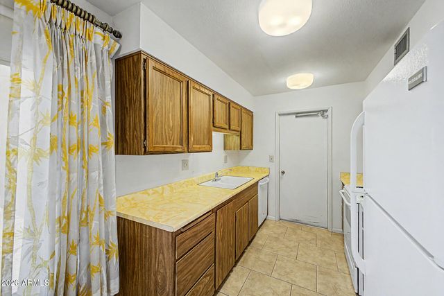 10319 W OCOTILLO Drive, Sun City, AZ 85373