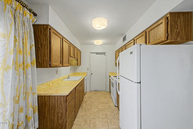 10319 W OCOTILLO Drive, Sun City, AZ 85373