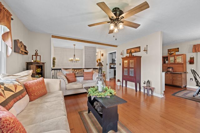 1136 Coolbrook RD, Bedford, VA 24523