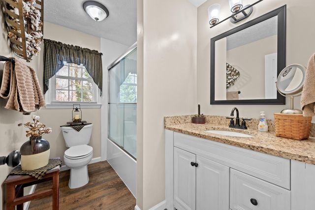 1136 Coolbrook RD, Bedford, VA 24523