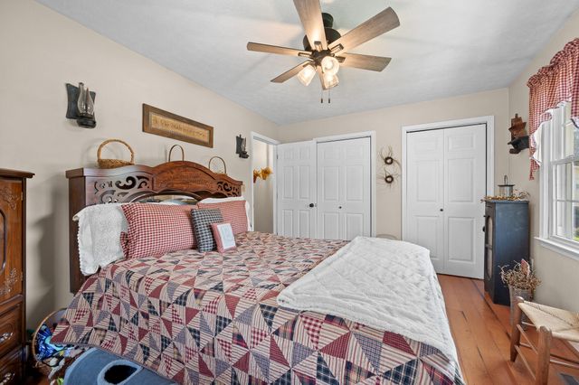 1136 Coolbrook RD, Bedford, VA 24523