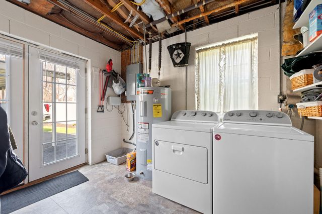 1136 Coolbrook RD, Bedford, VA 24523