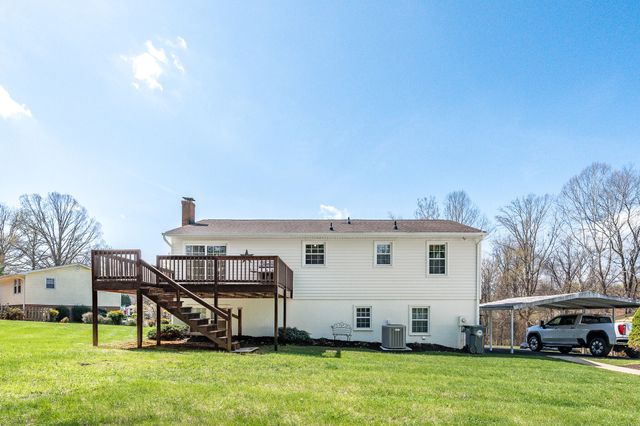 1136 Coolbrook RD, Bedford, VA 24523
