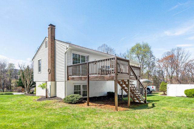 1136 Coolbrook RD, Bedford, VA 24523