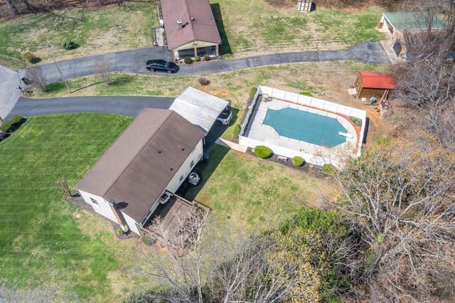1136 Coolbrook RD, Bedford, VA 24523