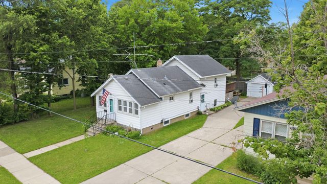 223 31st Avenue N, Saint Cloud, MN 56303