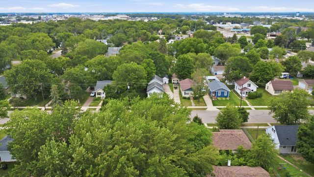 223 31st Avenue N, Saint Cloud, MN 56303