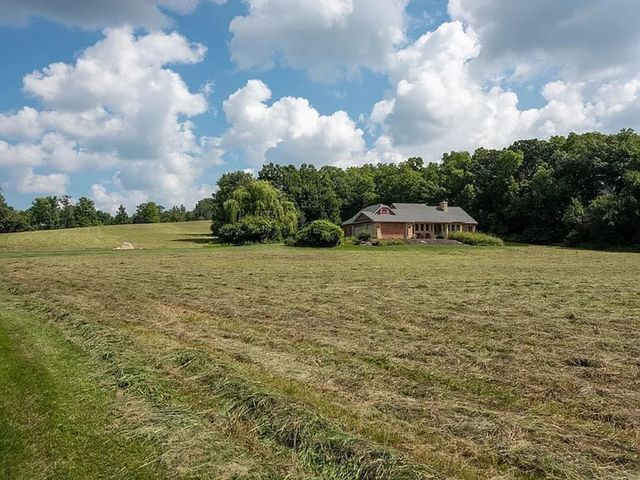 7822 Burr Oak Road, Roscoe, IL 61073