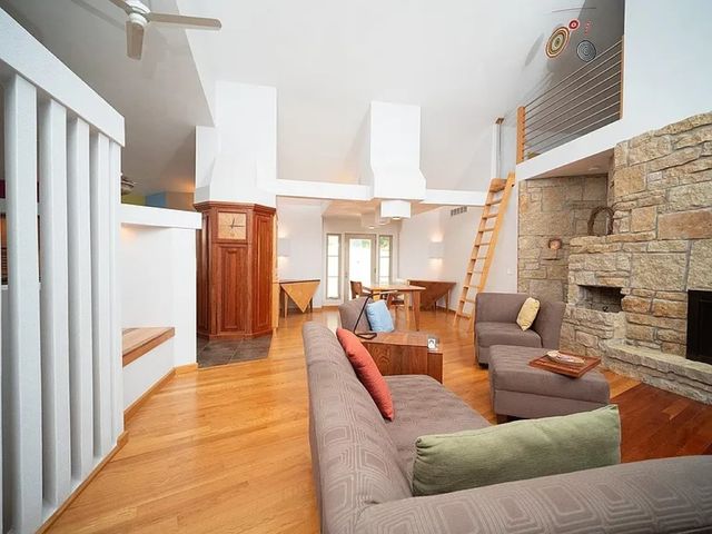 7822 Burr Oak Road, Roscoe, IL 61073