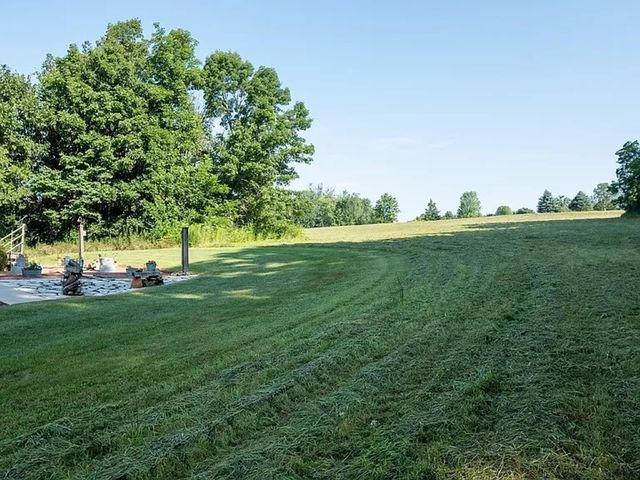 7822 Burr Oak Road, Roscoe, IL 61073