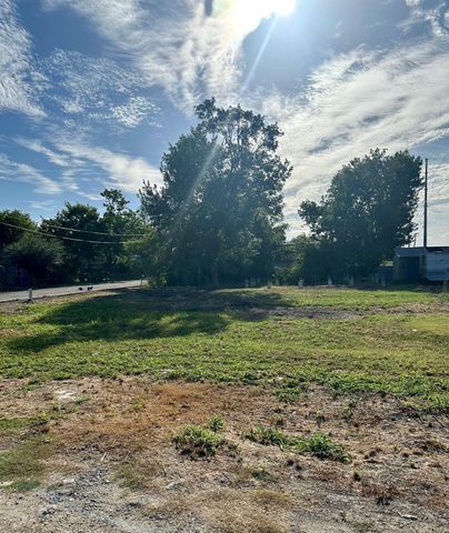 600 E Pecan ST, Taylor, TX 76574
