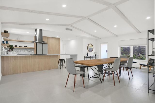 117 NE 20th St, Wilton Manors, FL 33305