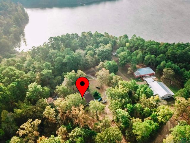 920 Deer Cove Rd, Avinger, TX 75630