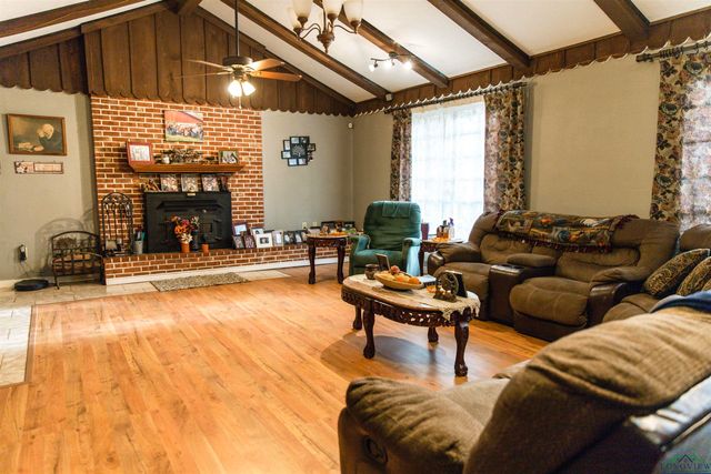 920 Deer Cove Rd, Avinger, TX 75630