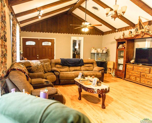 920 Deer Cove Rd, Avinger, TX 75630