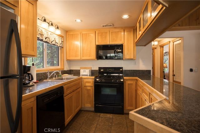 41063 Pennsylvania, Big Bear Lake, CA 92315
