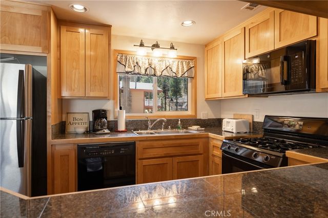 41063 Pennsylvania, Big Bear Lake, CA 92315