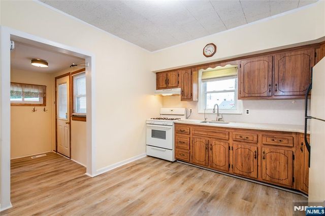 151 4th Avenue, Hawthorne, NJ 07506