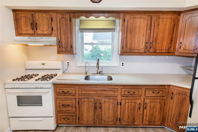 151 4th Avenue, Hawthorne, NJ 07506