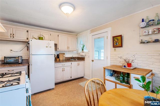 151 4th Avenue, Hawthorne, NJ 07506
