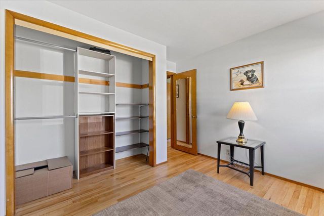 2709 Pinehurst AVENUE, Racine, WI 53403