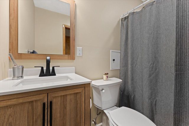 2709 Pinehurst AVENUE, Racine, WI 53403