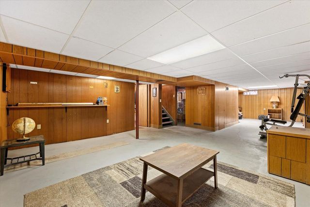2709 Pinehurst AVENUE, Racine, WI 53403