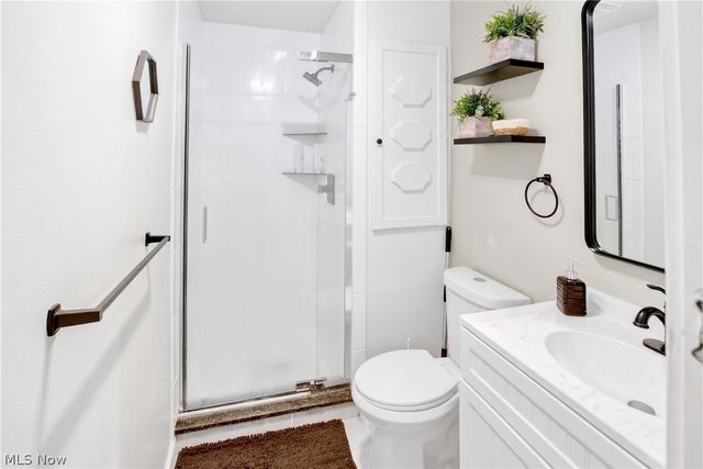 363 Seeley Street, Amherst, OH 44001