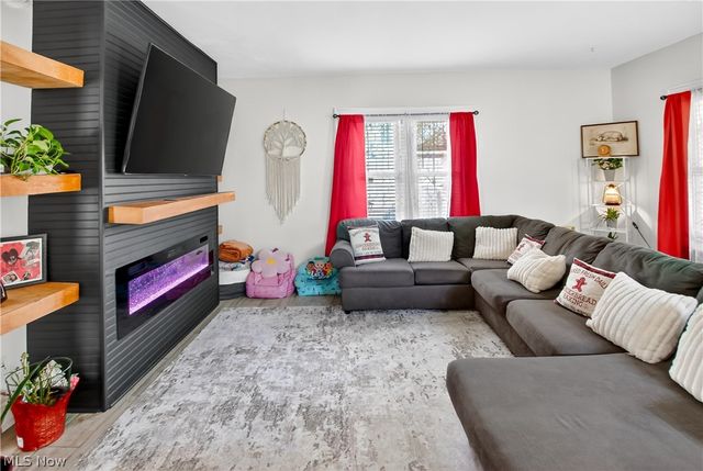 363 Seeley Street, Amherst, OH 44001