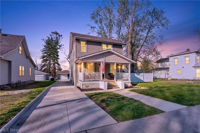 363 Seeley Street, Amherst, OH 44001