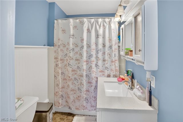 363 Seeley Street, Amherst, OH 44001