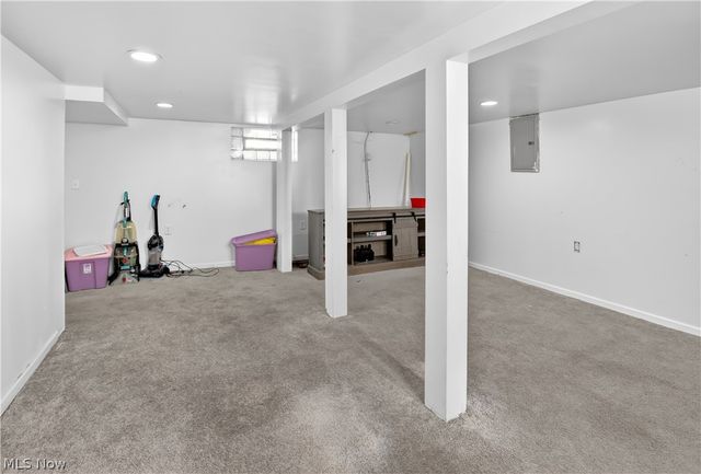 363 Seeley Street, Amherst, OH 44001