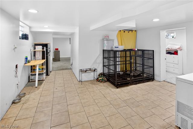 363 Seeley Street, Amherst, OH 44001