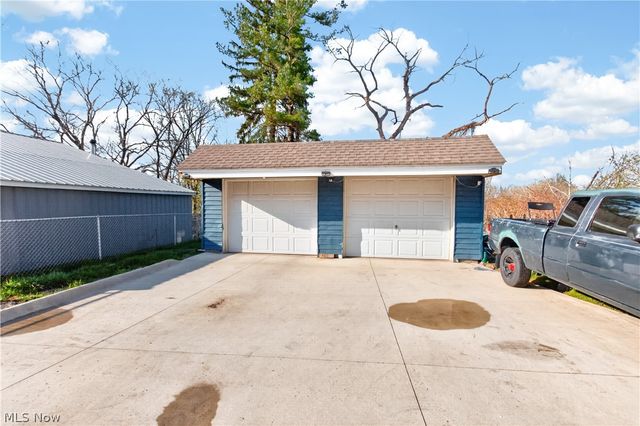 363 Seeley Street, Amherst, OH 44001