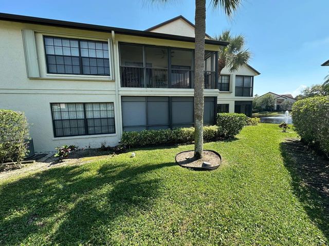 3395 Jog Park Drive, Greenacres, FL 33467